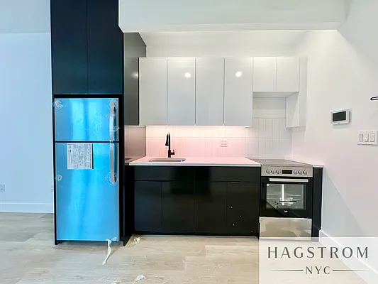 Rented by Hagstrom Management Inc | media 11