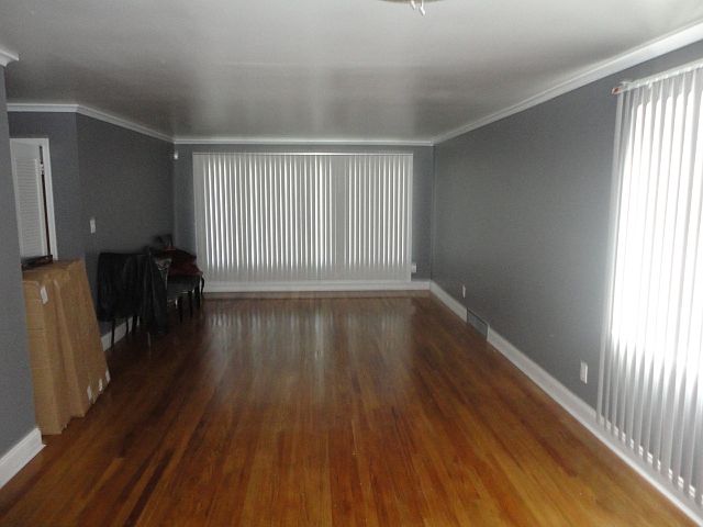 2nd image of 23401 Sussex Ave