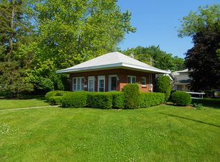 262 E Belvidere Rd, Grayslake, IL 60030