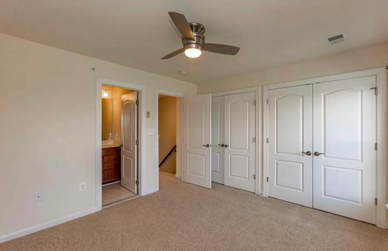 3 bed, 1800 sqft, $2,900 — Photo 3