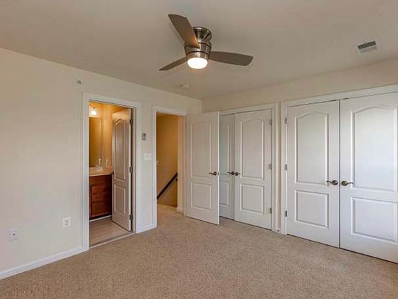 3rd image of 7440 Riding Meadow Way