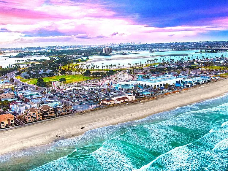 Endless sunshine and ocean waves! Soaking up the beauty of San Diego Beach.