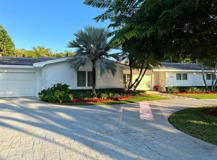 13221 SW 70th Ave, Pinecrest, FL 33156