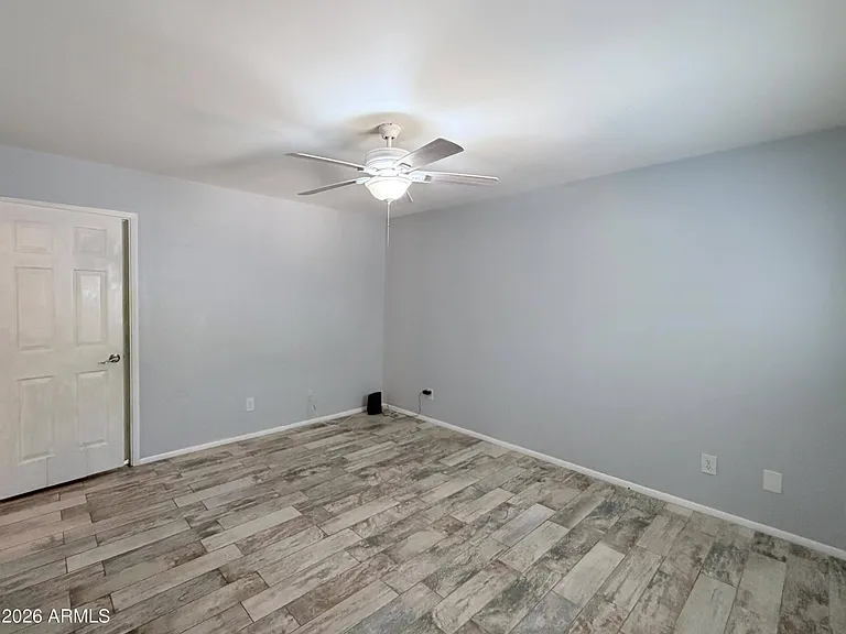 11815 N 65th Ave — Photo 17
