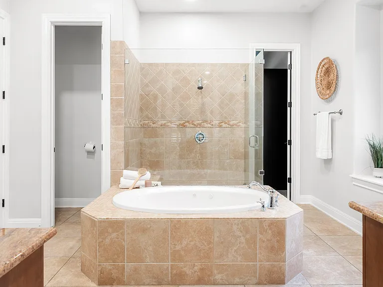 13500 Coleto Creek Trl — Photo 16