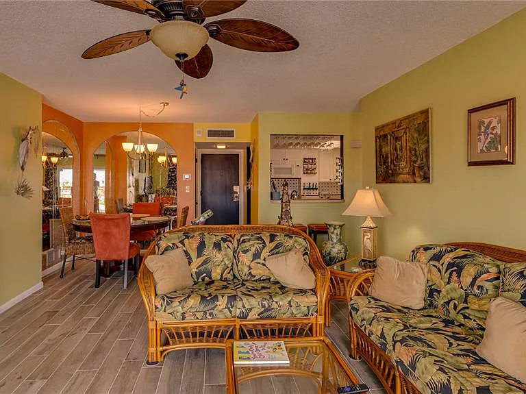 4900 Brittany Dr S #411 — Photo 4
