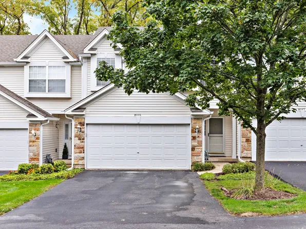 8115 Sierra Woods Ln, Carpentersville, IL 60110