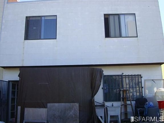 2nd image of 152 Venus St
