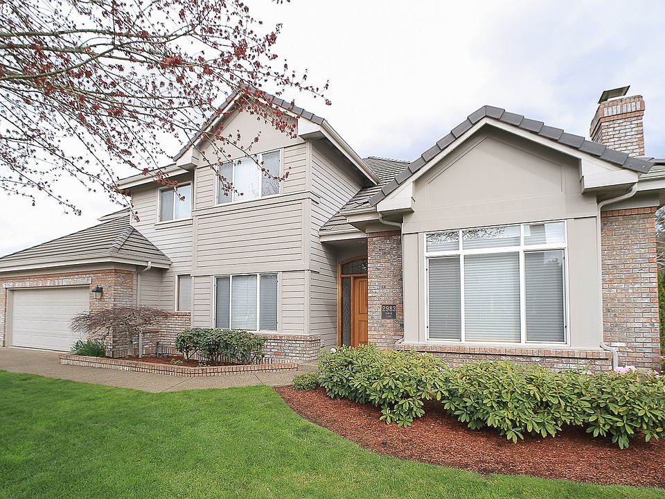 2nd image of 2983 Sarah Ln