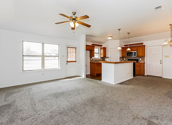 5th image of 413 Maplewood St