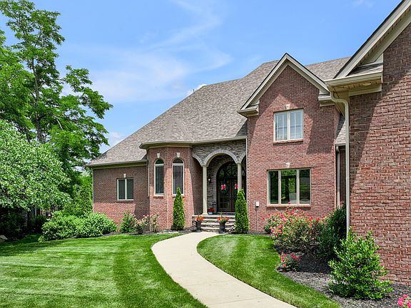 3rd image of 103 Windridge Dr