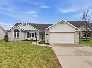 2711 Sassafras Cv, Fort Wayne, IN 46818