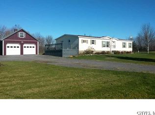 1582 County Route 15, Lacona, NY 13083