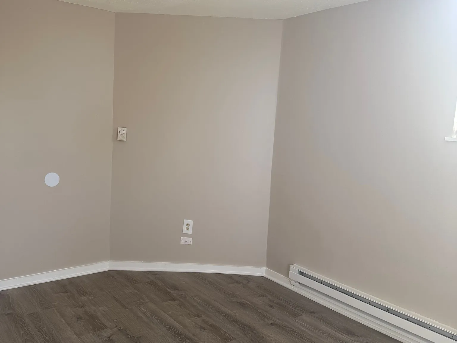 2 bed, 999 sqft, $2,400 — Photo 4