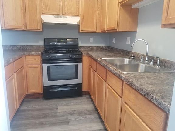 4th image of 134 Marquette St #402