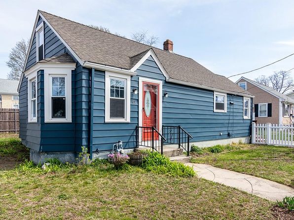 61 Bayview Ave, Swansea, MA 02777