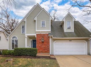 7609 W 115th St, Overland Park, KS 66210