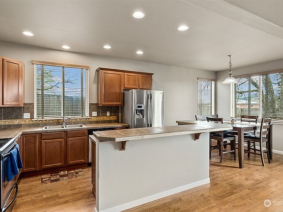 3rd image of 8103 22nd Avenue SE