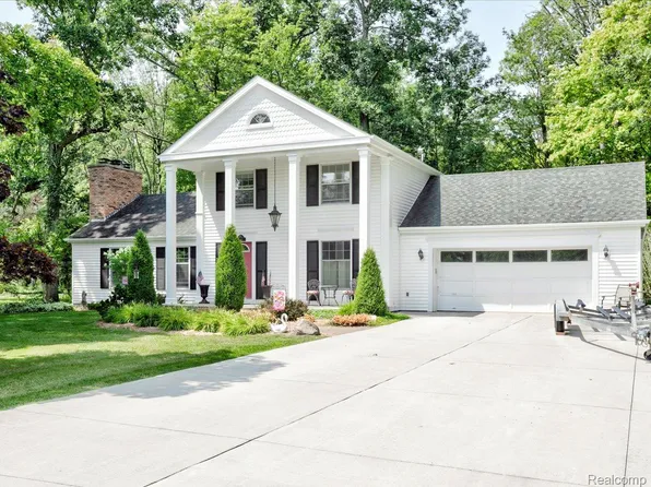 3429 North Rd, Clyde, MI 48049
