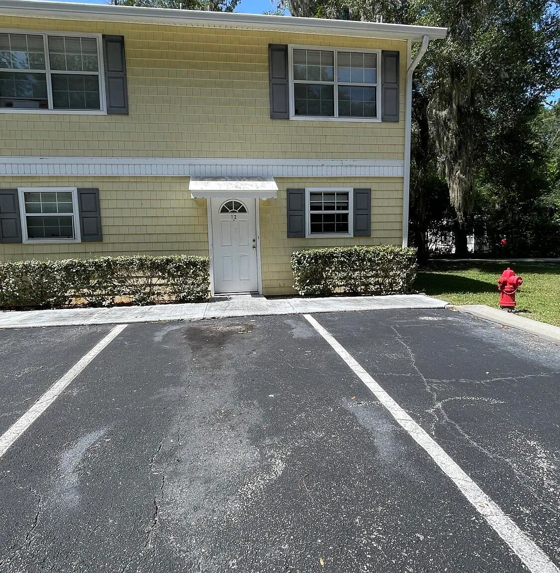 2 bed, 1.5 bath, $1,400 — Photo 1