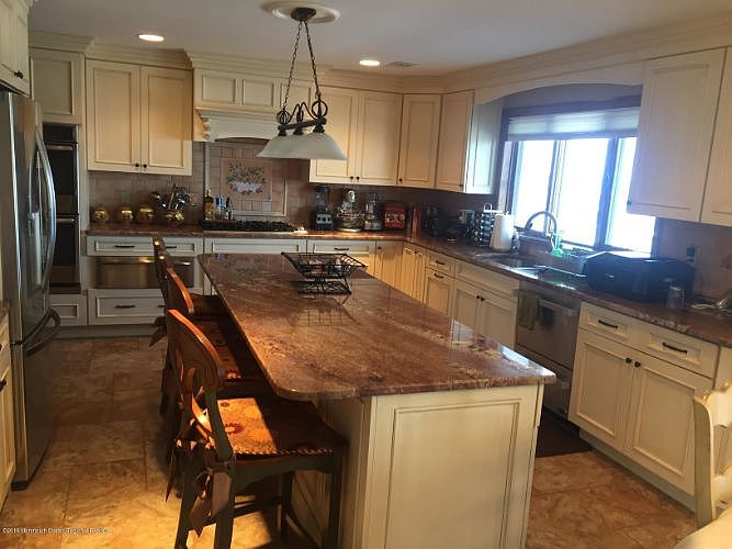 1st image of 3311 Long Point Dr