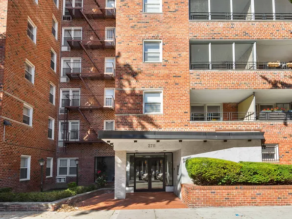 2711 Avenue X image 10 of 10