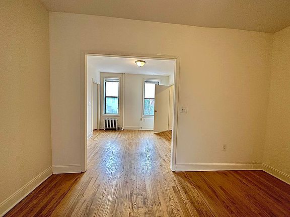 3rd image of 332 E 14th St #3H