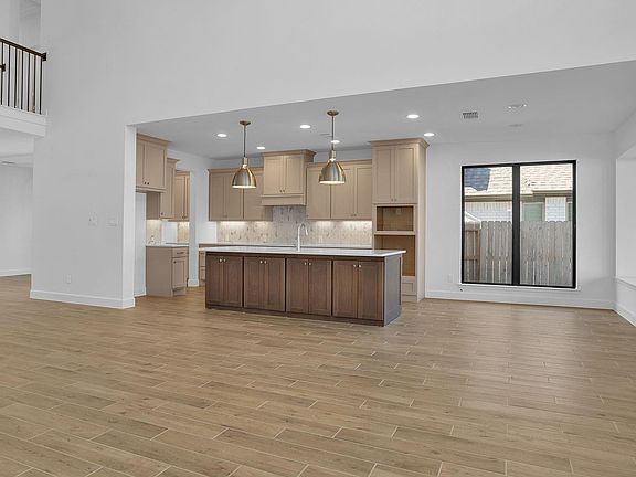 2nd image of 4606 Southpoint Way