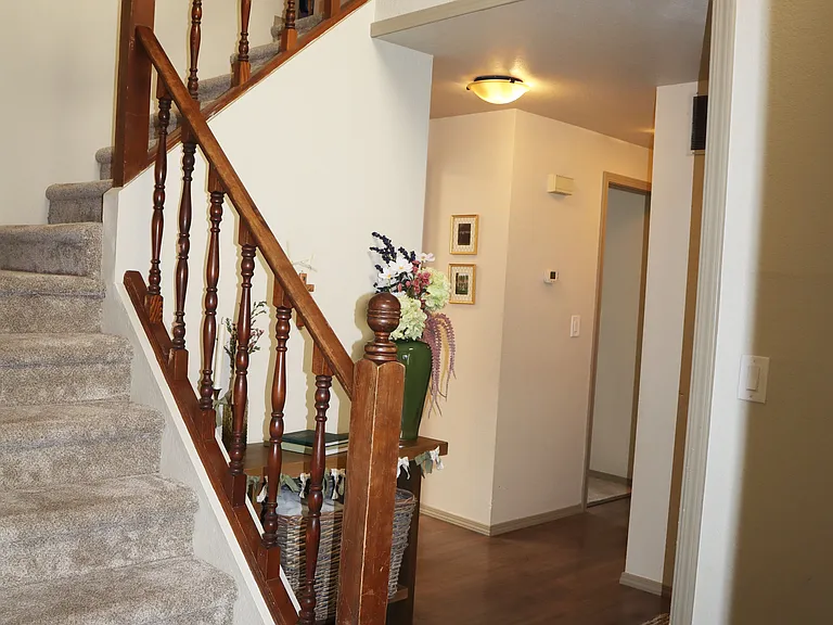 1117 S Phillippi St — Photo 5