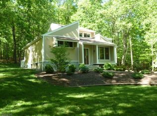 81 Kitchell Lake Dr, West Milford, NJ 07480