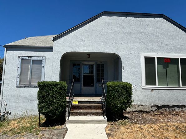 1138 SE Washington Ave