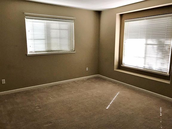 2nd image of 1371 Leighton Grove Dr