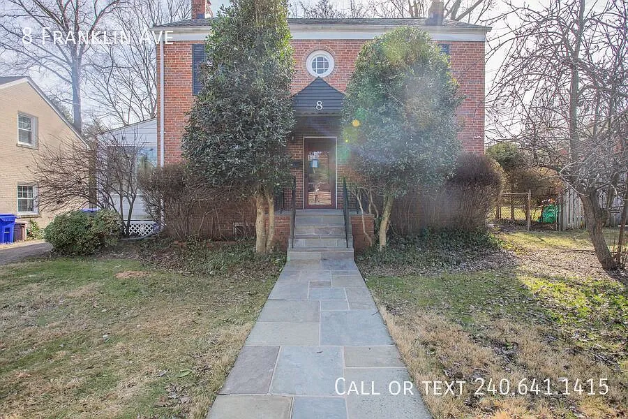 Charming 3 BR/2 BA Single-Family Home in Silver Spring! — Photo 3