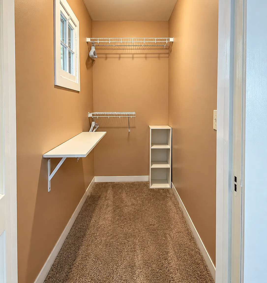 27 Rose St SW — Photo 2