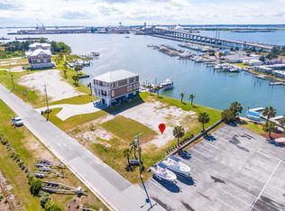 200 Radio Island Rd, Morehead City, NC 28557