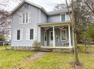 44 W Elisha St, Waterloo, NY 13165
