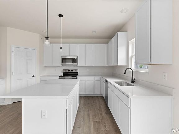 7th image of this home