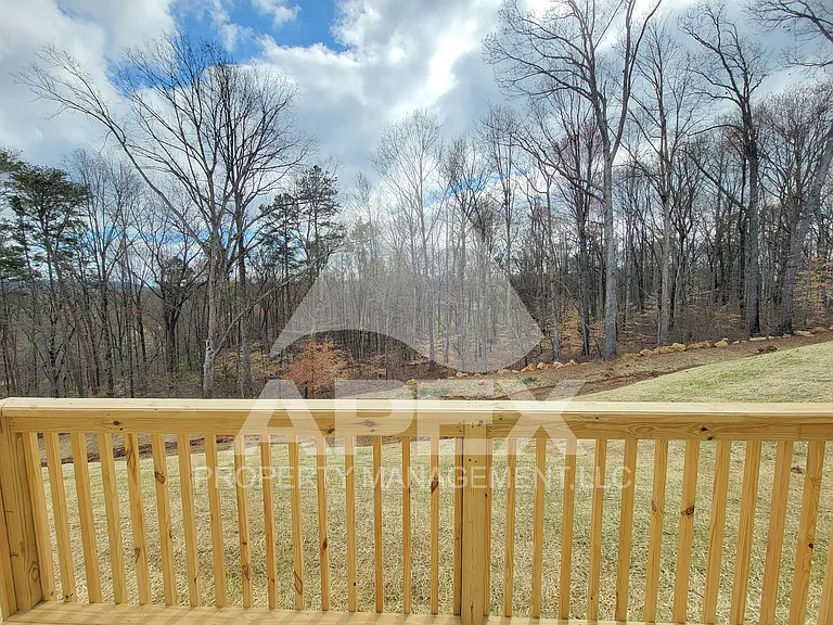 8029 Poplar Grove Ln — Photo 28