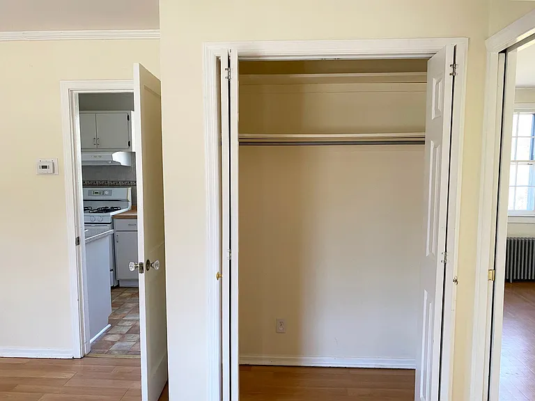 17 Villard Ave #2 — Photo 8