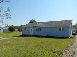 921 Patchen Rd, Oregon, OH 43616