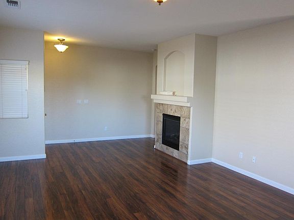 2nd image of 3340 Rivermont St