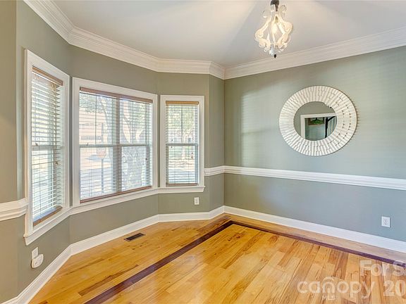 5th image of 5505 Yorke St NW