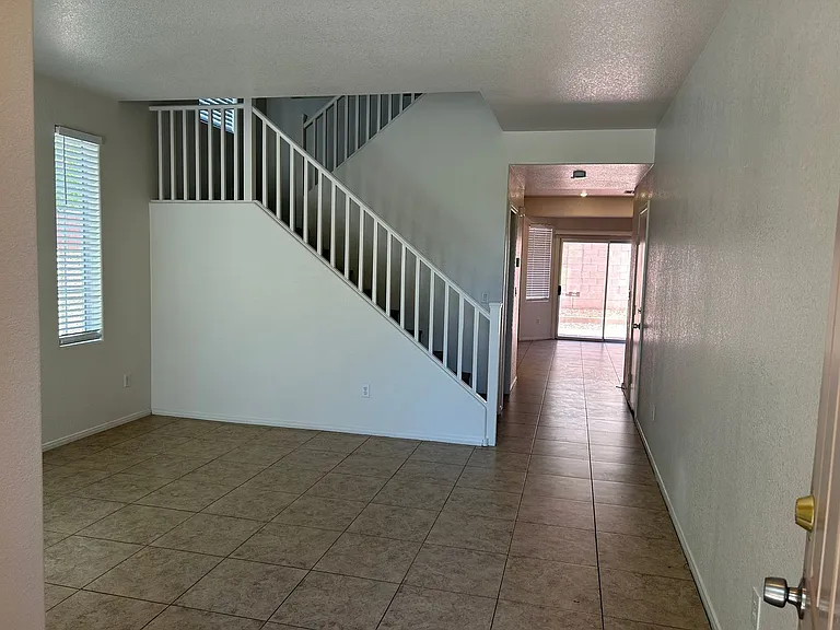 10296 Magnolia Tree Ave — Photo 2
