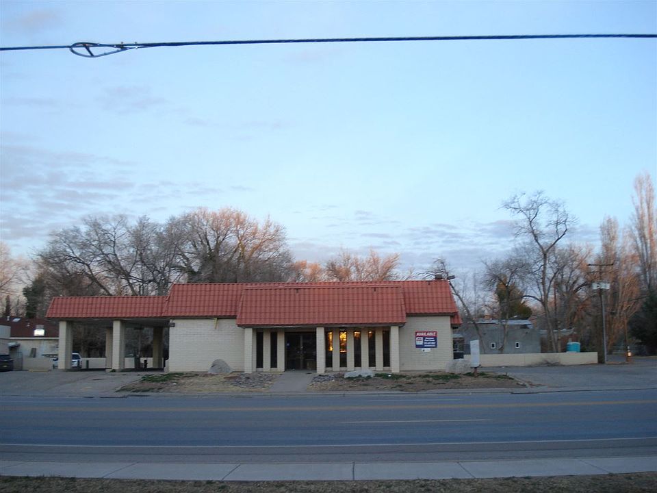 2nd image of 900 St Francis Dr