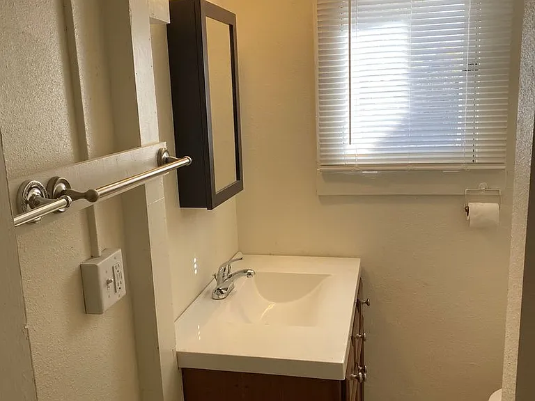 DAE2128-2204.5 — Photo 6