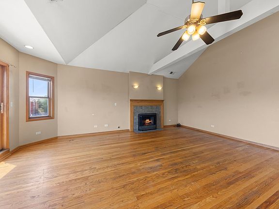 3rd image of 3246 W Warren Blvd