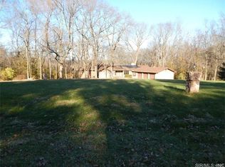 340 Covered Bridge Ln, Belleville, IL 62221