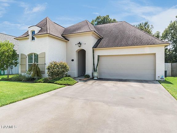 2nd image of 228 Tennyson Dr