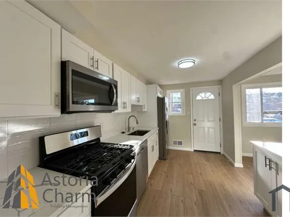 1045 Foxwood Ln, Baltimore, MD 21221