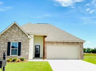 315 Berg Ct, Youngsville, LA 70592